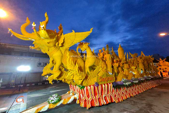 ต้นเทียนอุบล67-วัดบูรพา.jpg