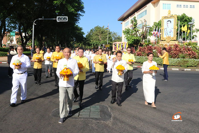 พระบรมสารีริกธาตุ-วัดวารินทราราม-02.jpg