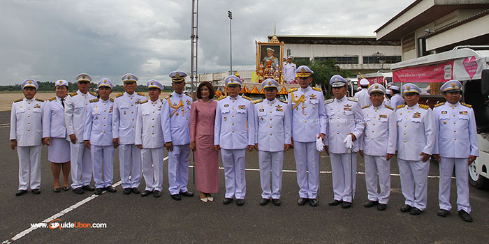 เทียนพรรษา-พระราชทาน-อุบล-01.jpg