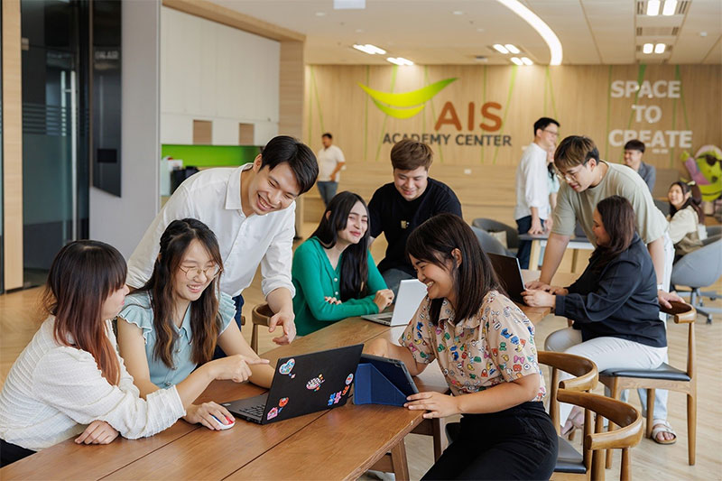 AIS ร่วมเฉลิมฉลอง “สมรสเท่าเทียม”