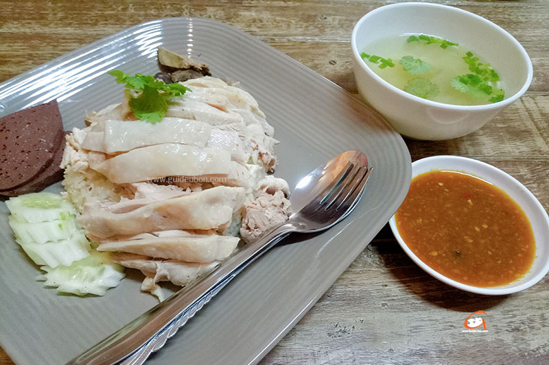 อาเปา ข้าวมันไก่ ขาหมูจักรพรรดิ์