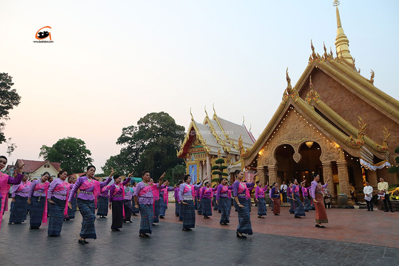 ในหลวงพระราชทานน้ำสรง เพื่อเชิญไปสรงพระเจ้าใหญ่อินทร์แปลง ประจำปี 2568