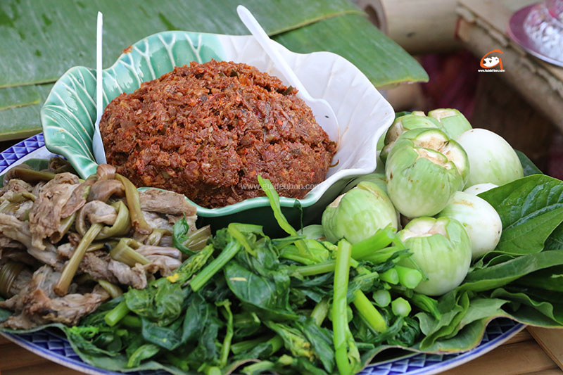 แถลงข่าวงาน “ฮีต ศรีศิลป์ กินแซ่บ มหาสงกรานต์ ถนนดอกไม้และสายน้ำ”