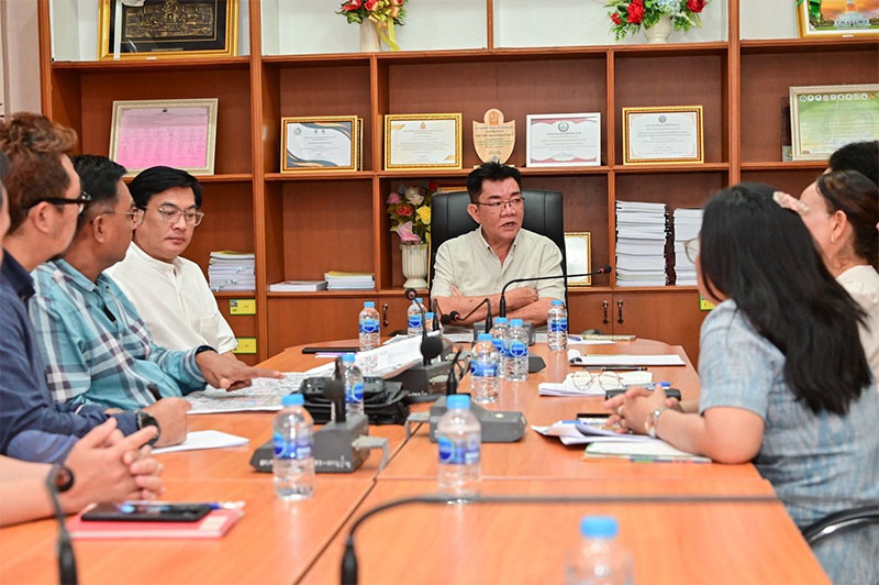 อบจ. ถกเทศบาลนครอุบลฯ ประชุมจัดสถานที่งานแห่เทียนพรรษา ปี 2568