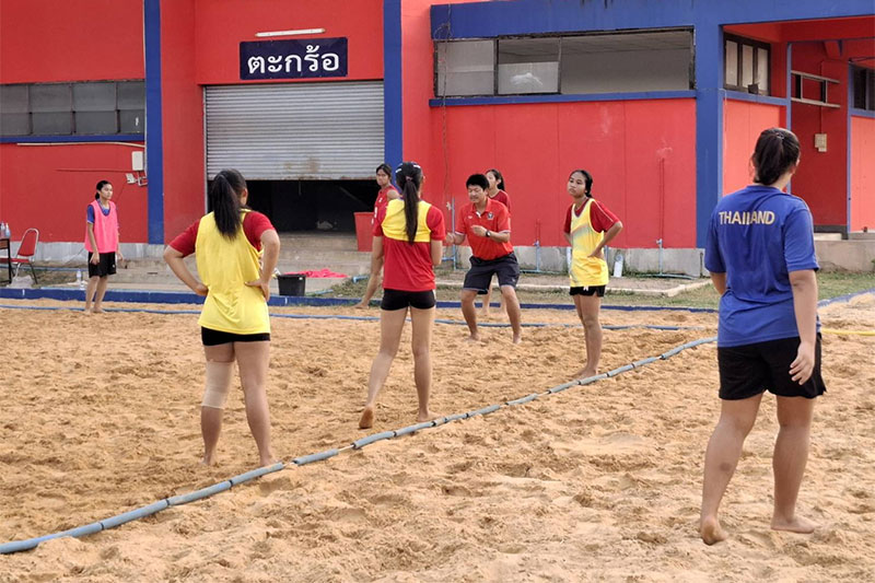 แฮนด์บอลชายหาดหญิงทีมชาติไทย เก็บตัวที่อุบล