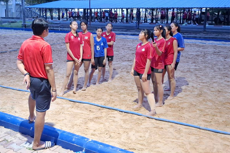 แฮนด์บอลชายหาดหญิงทีมชาติไทย เก็บตัวที่อุบล