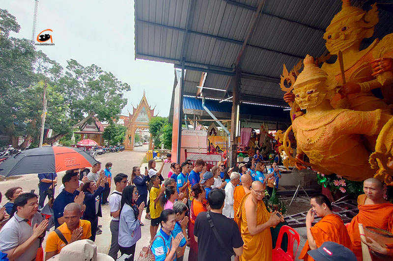 ธนชาตประกันภัย และ ทีทีบี ร่วมสนับสนุนขบวนเทียนพรรษา วัดศรีประดู่ 