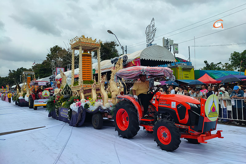งานแห่เทียนอุบลฯ 2568 สุดยิ่งใหญ่ คาดเงินสะพัด 1,000 ล้านบาท