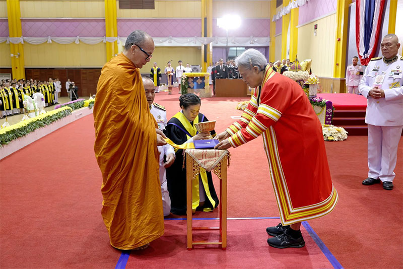 พิธีพระราชทานปริญญาบัตรมหาวิทยาลัยอุบลราชธานี ปีการศึกษา 2567