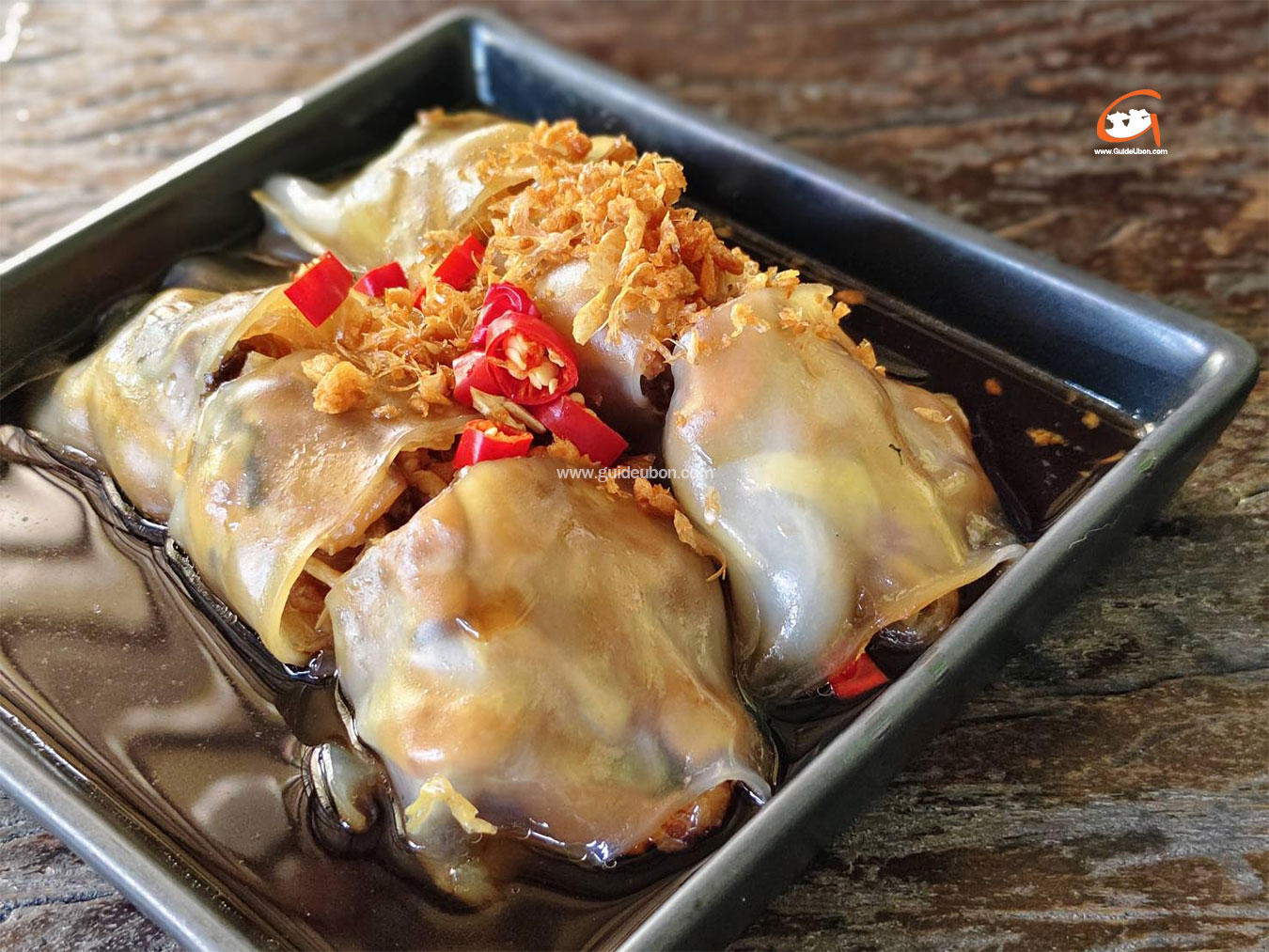 การกลับมาของก๋วยเตี๋ยวสุโขทัยในร่างใหม่! มดแดง ก๋วยเตี๋ยวไก่มะระ