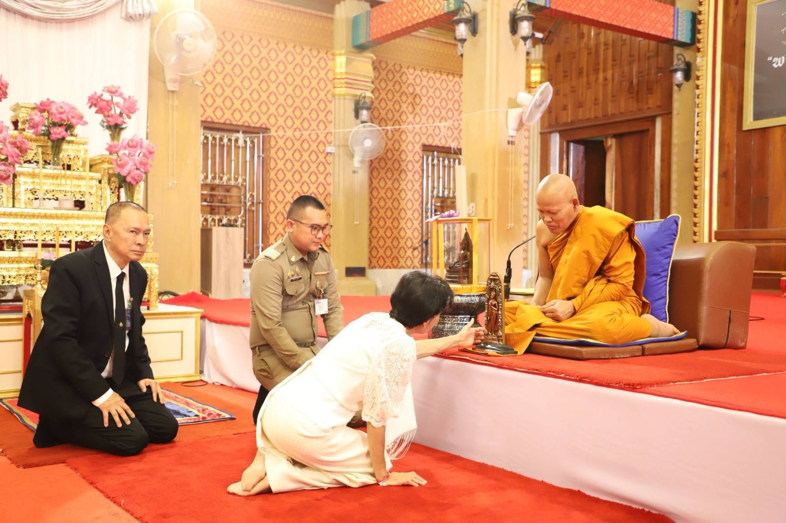 พระราชทานพระพุทธสิรินธรเทพรัตน์มงคลวดลสันติ แก่วัดมหาวนาราม
