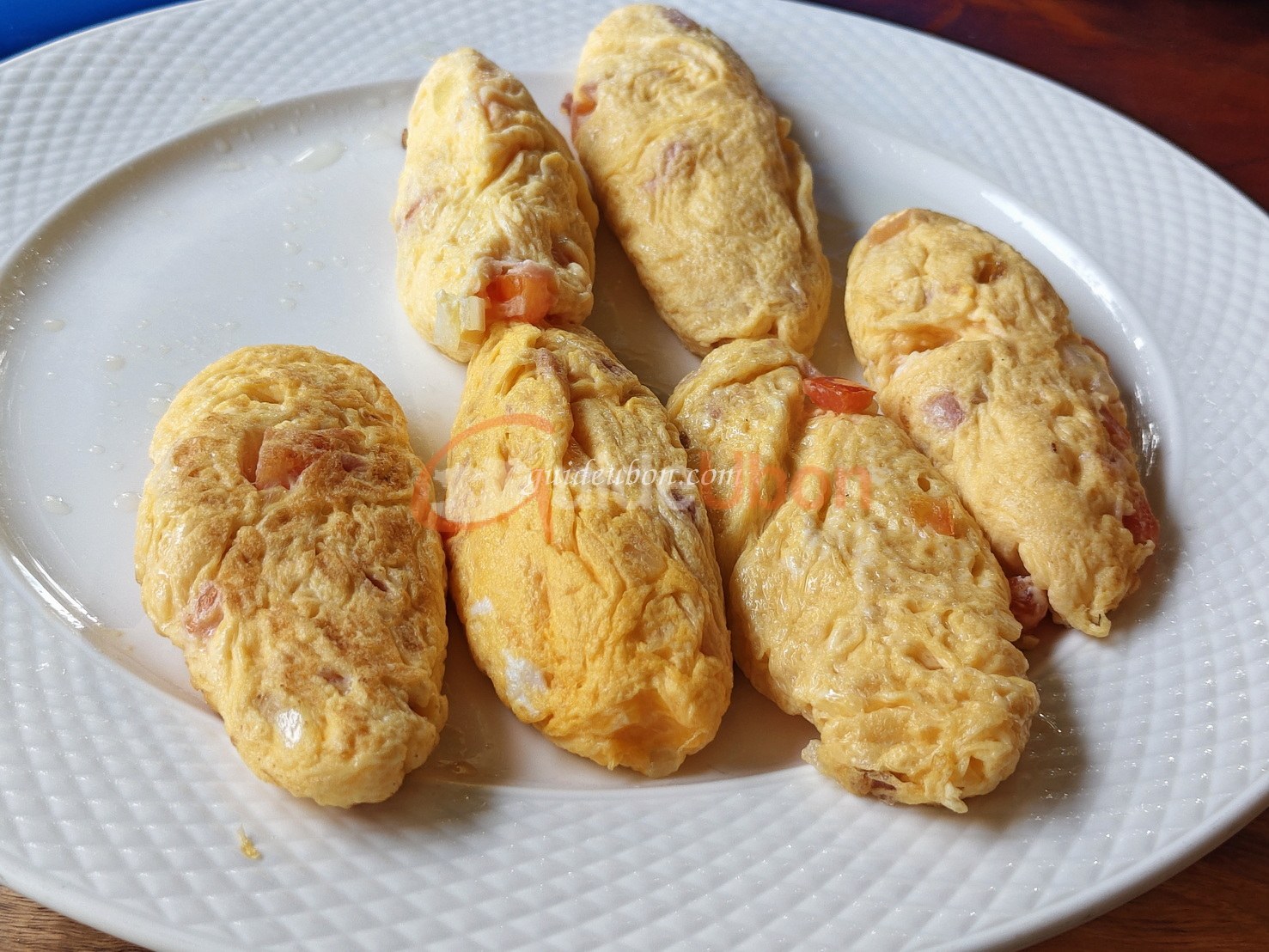 อาหารเช้าที่ทอแสง โขงเจียม เสน่ห์รสท้องถิ่นที่ชวนให้ตื่นมาชิม