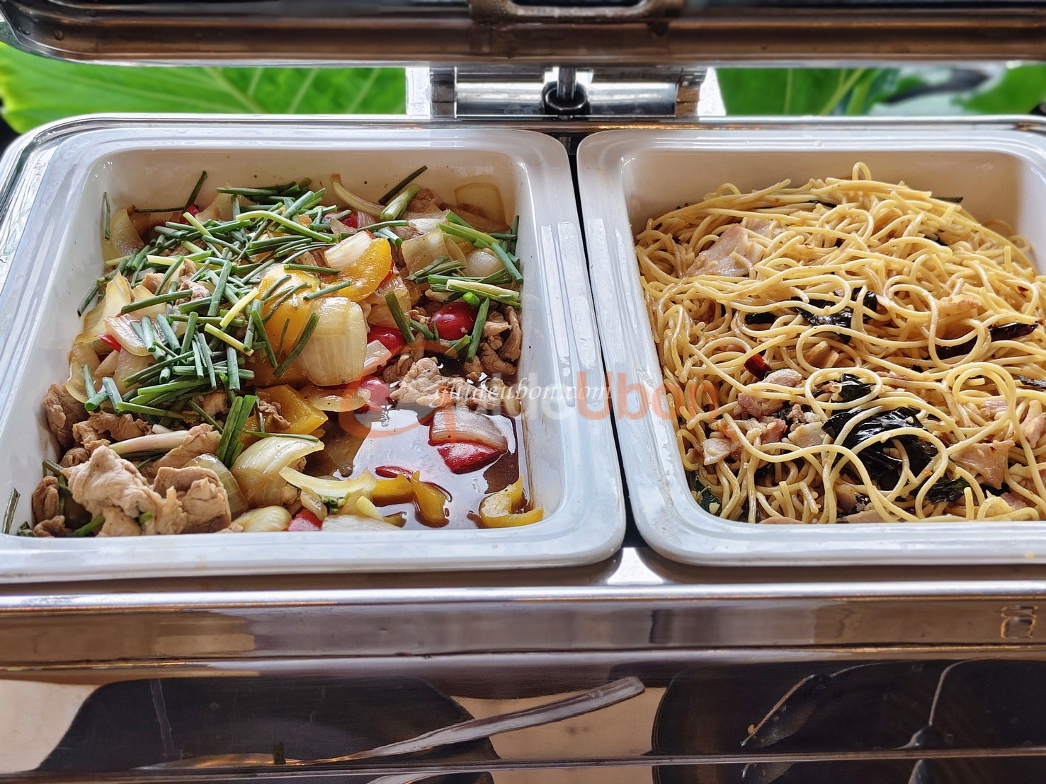 อาหารเช้าที่ทอแสง โขงเจียม เสน่ห์รสท้องถิ่นที่ชวนให้ตื่นมาชิม